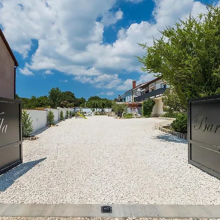 Holiday home Barbara Sunset Hreljici